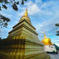 วัดพระธาตุรัตนเจดีย์ถ้ำแม่อุสุ  จ.ตาก