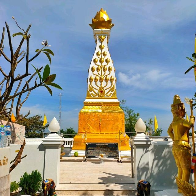 วัดเขาสนามชัยหัวหิน