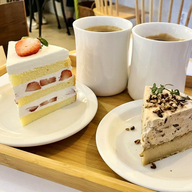 【南浦洞・チャガルチ】 HAND MADE CAKE 🍰TOP FLOOR