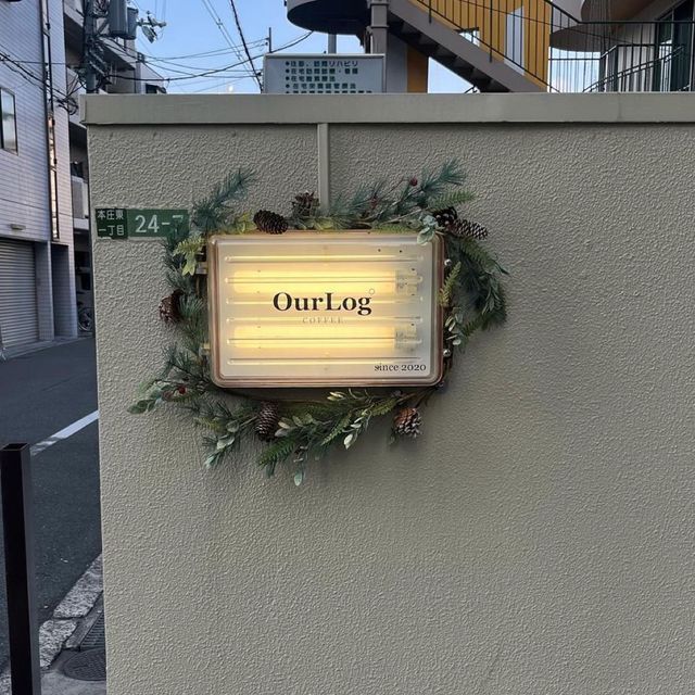 「Ourlog Coffee」：市中心咖啡店，咖啡香氣濃鬱