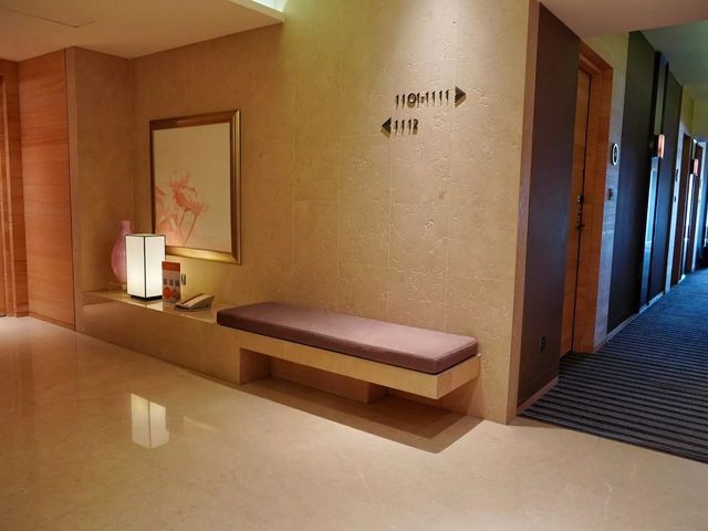 臺北和逸臺北忠孝館：舒適木質客房，享受高品質住宿！