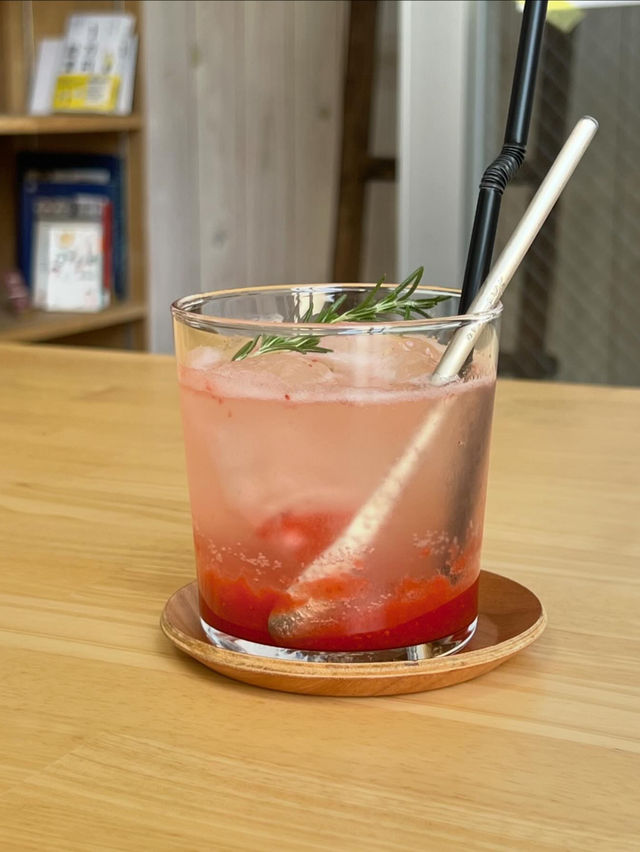 【福岡カフェ】ホステルのなかにあるとても可愛いカフェ