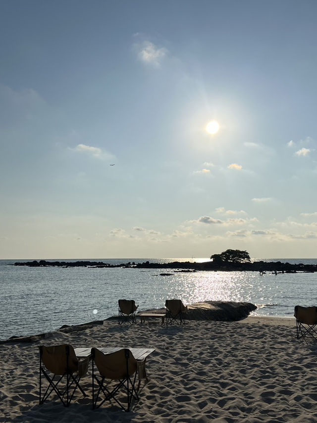 Huggy beach 