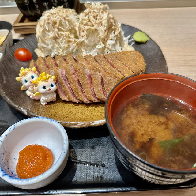 遠百A13館10樓（炸牛元村）非吃不可美食