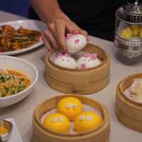 飲茶：創新點心，鴿吞鳳梨，四川擔擔湯麵