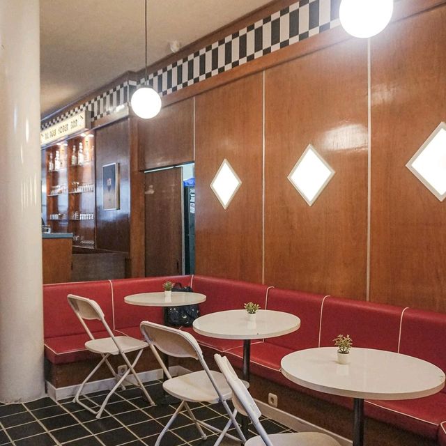 MOCKTAIL BAR | A TRENDY BAR IN DOWNTOWN SURABAYA, 100% HALAL,AND NON-ALCOHOLIC!.