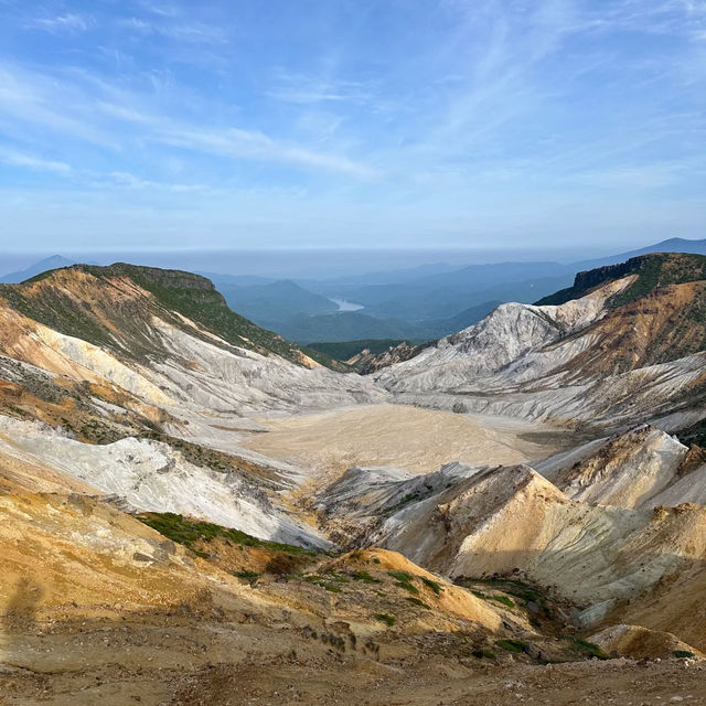 羅𦥑岳：壯麗火山景緻