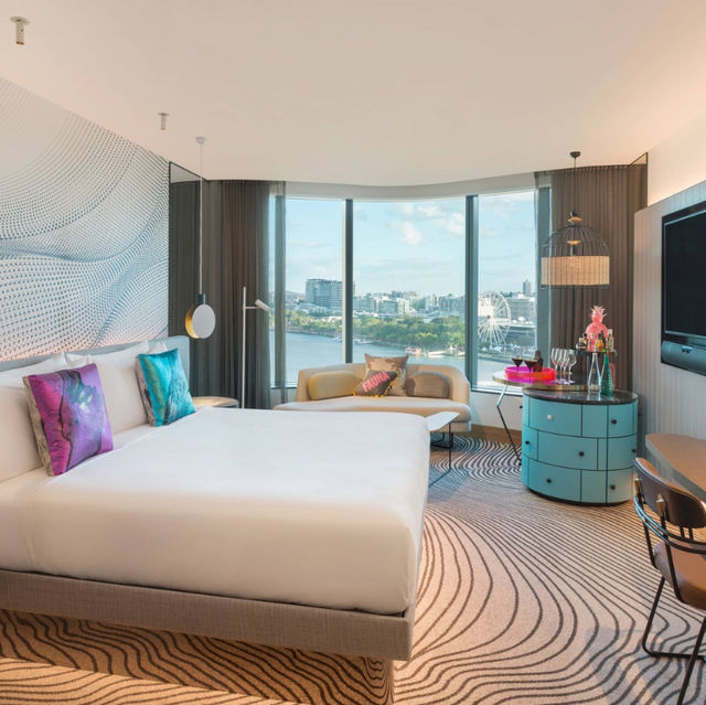 W Brisbane: Where Modern Luxury Meets Riverfront Chic