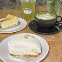 BAAN PIEMSUK | เค้กบ้านเปี่ยมสุข