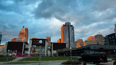 Smale Riverfront Park: Cincinnati's Riverside Gem — traveler post in Cincinnati