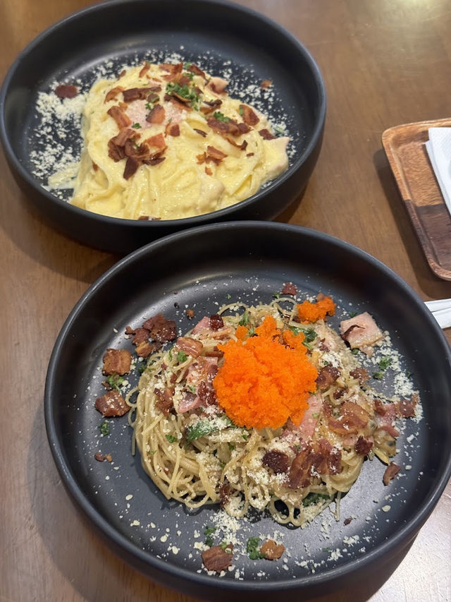 📌🍕🍹Knock Knock Cafe & Bar