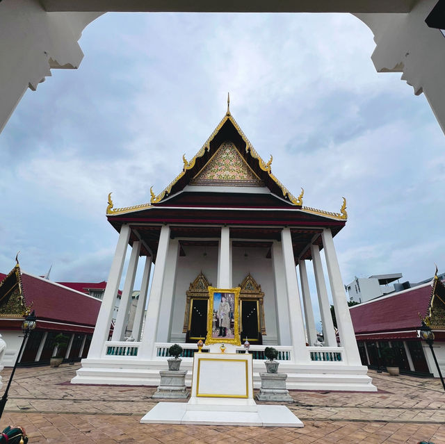 วัดเทวราชกุญชรวรวิหาร