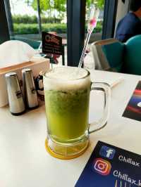 Chillax: Great Food and Picture Perfect Vibes