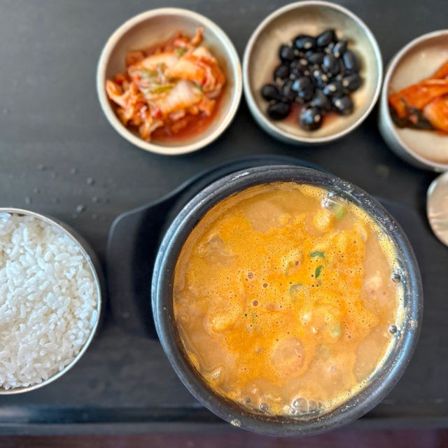 인천공항 한식 '명가의 뜰' 김치찌개 맛집