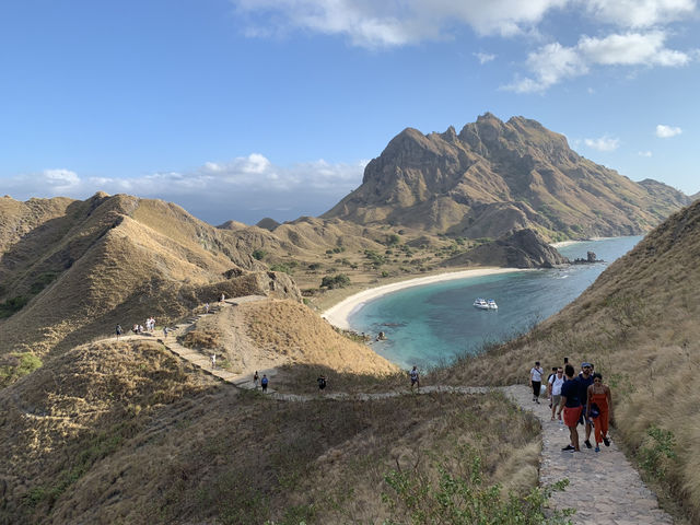 Padar Island สวรรค์บนดิน แห่งหมู่เกาะ Komodo