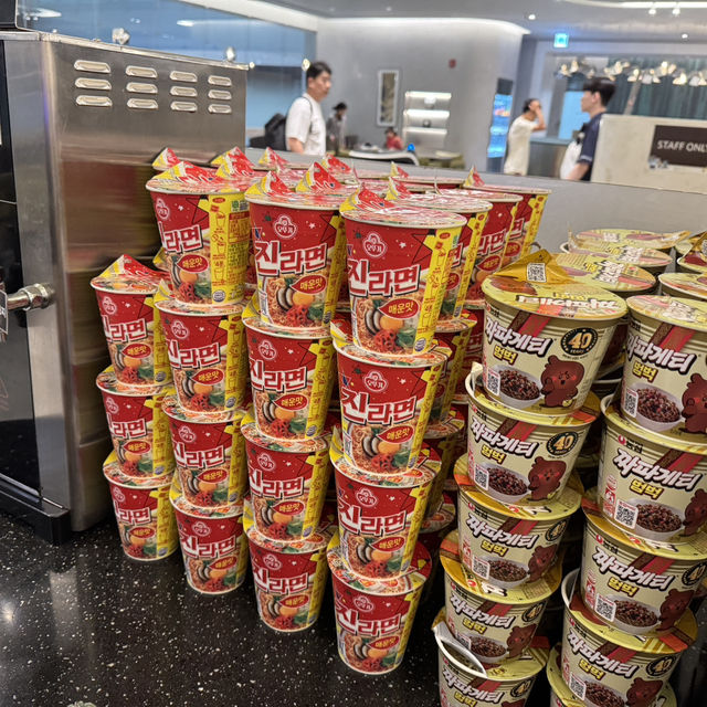 인천공항 제2여객터미널 라운지 / 마티나골드