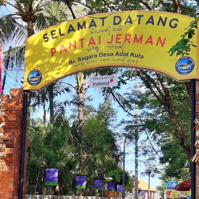 【巴釐島】Pantai Jerman海灘：蔚藍大海、雄偉雕像