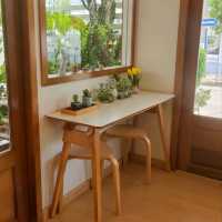คาเฟ่เล็กๆ สไตล์โฮมมี่ ในหมู่บ้านเมืองทอง 1 