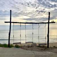 Sunrise @Samphimo Beach