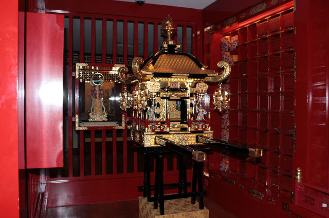 Buddha Tooth Relic Temple 