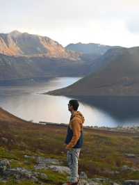 Hesten ยอดเขาเมือง Senja Norway