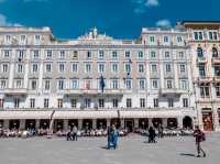 트리에스테 광장..Piazza Unità d'Italia