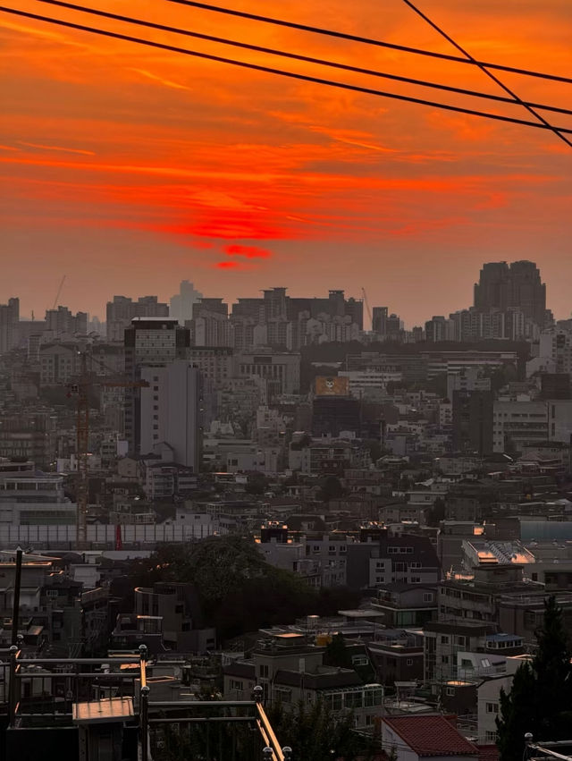 Sunset Stroll Through Itaewon: A Vibrant Neighborhood with a Stunning View