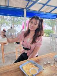 อิ่มอร่อยที่ร้านชาโรตีริมหาดบ้านกรูด🐳⛱️🌈