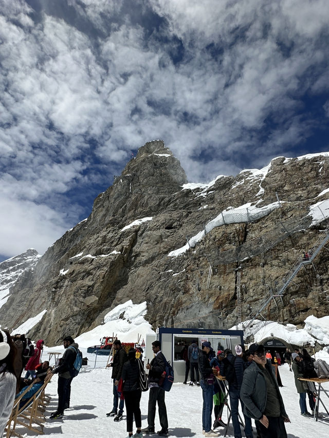 攻上歐洲頂峰少女峰🏔️尤如走進白色童話世界❄️❄️