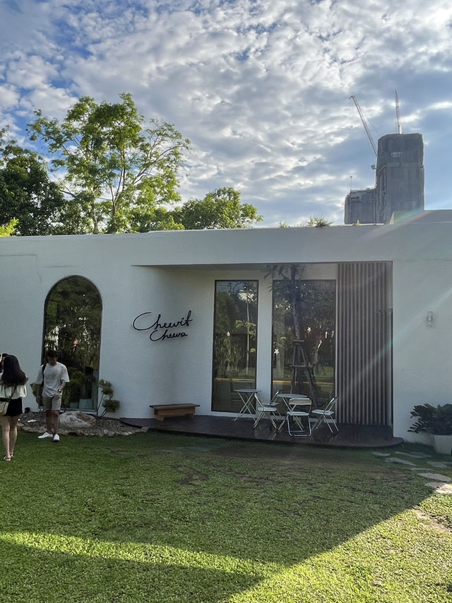 Cheevit Cheeva Hatyai: A Sweet Paradise for Dessert Lovers