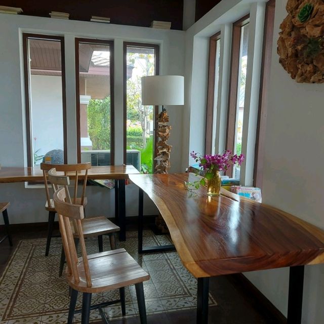 ที่พักสไตล์ล้านนา Lanna Art Deer Resort Chiang Mai