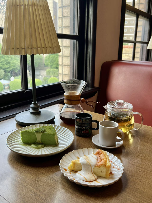 Relaxing Tea Time at 4F Theater Café, Ximen💚