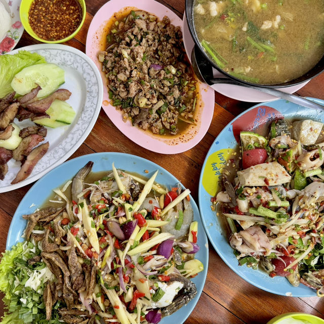 ส้มตำยายนอม-บุรีรัมย์ 
