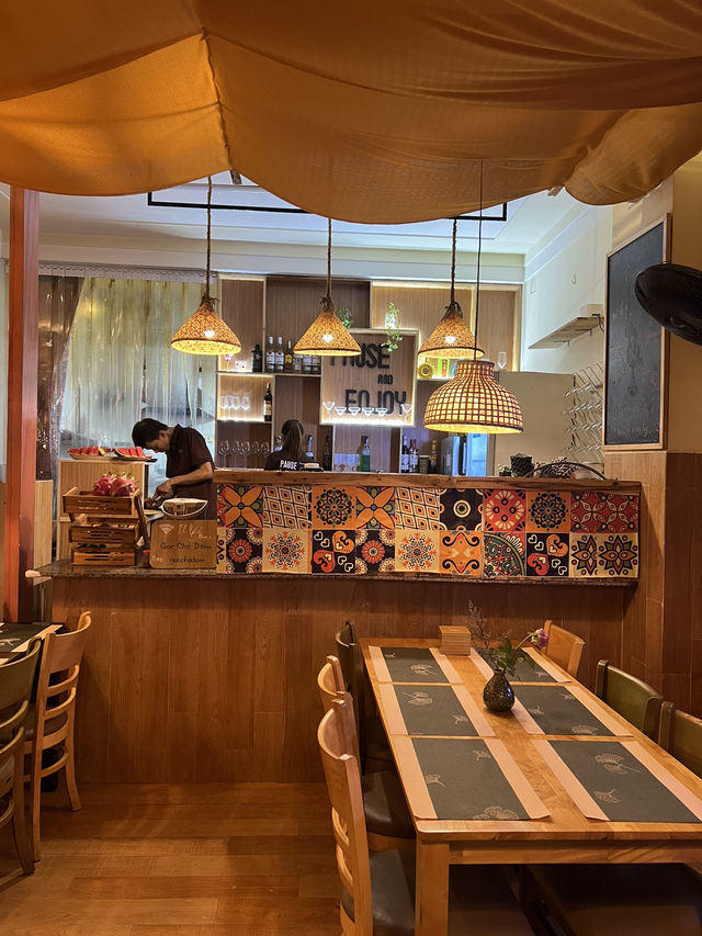 ดินเนอร์โรแมนติก ที่ 𝗣𝗮𝘂𝘀𝗲 𝗮𝗻𝗱 𝗘𝗻𝗷𝗼𝘆 