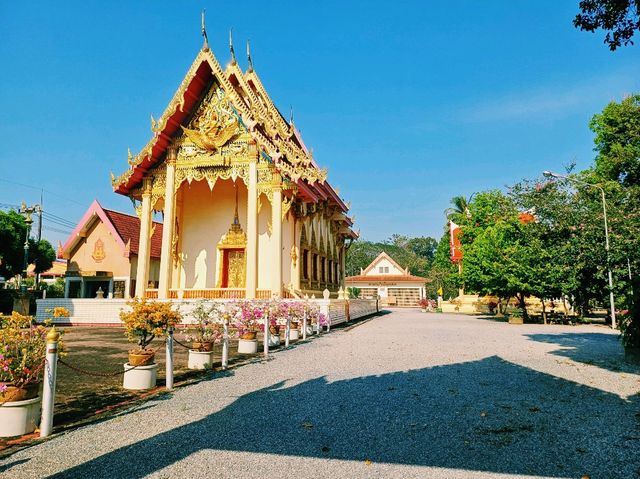 泰國董里著名的皇家古跡寺廟景點:Wat Tantayapirom，適合拍照📸打卡