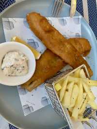 White line restaurant & cafe