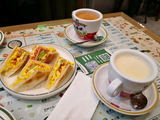 來去香港吃早茶，華嫂冰室 Waso Cafe，港式好味道！