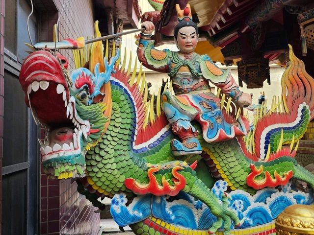 苗栗白沙屯媽祖廟—拱天宮，感受信仰力量