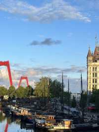 A Striking Architectural Journey Through Rotterdam 