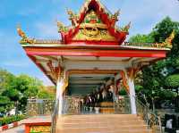 泰國曼谷湄南河畔著名古跡皇家寺廟景點：Wat Sai Mai，金黃色華麗寺廟建築群，適合打卡拍照📸冥想