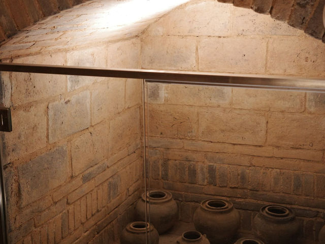 🕍 **【洛陽古墓博物館：地下世界的歷史長廊】** ⚰️  