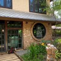 Good Vibes Cafe คาเฟ่ที่เต็มไปด้วยบรรยากาศดี ๆ