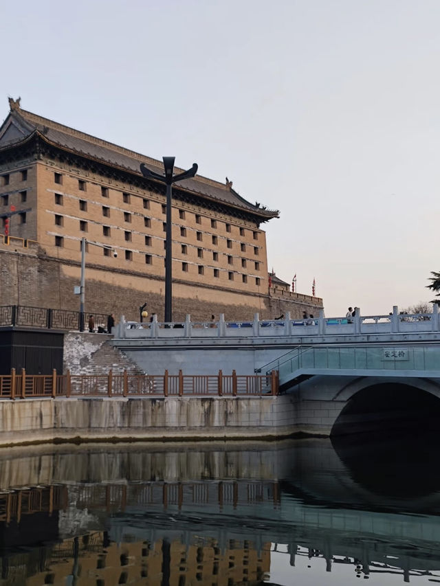 🏯 Xi’an City Wall – A Perfect One-Day Stroll 🚶‍♀️🌿