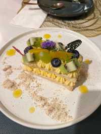 ร้านอาหารแนวฝรั่งเศสในเมืองสุพรรณบุรี