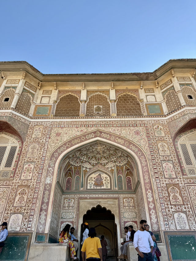 The Timeless Elegance of Amber Fort 🏰