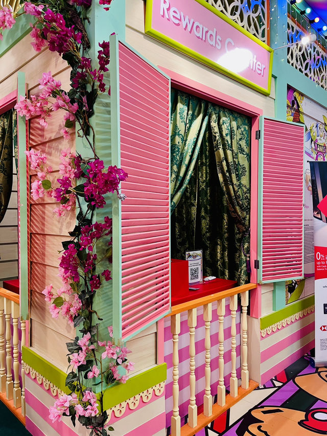 “Sunway Pyramid – Malaysia’s Iconic Shopping Oasis This 