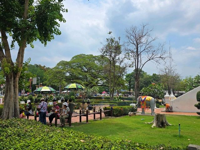 นั่งหลังช้าง ชมเมืองอยุธยา วิถีชุมชน