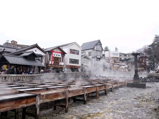 Kusatsu Onsen เมืองที่มีเสน่ห์น้ำพุร้อน ญี่ปุ่น