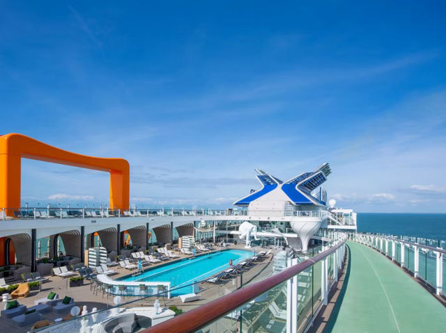  CELEBRITY SOLSTICE: Where Classic Luxury Meets Epic Ocean Views! 🚢