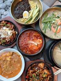 Fountain Views & Korean Soul Food — A Laidback Escape at Pocha! Suntec